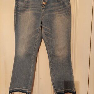 NWT LOFT High Rise Mid tone Denim Kick Crop w/ Let Down Hem size 10 Curvy
